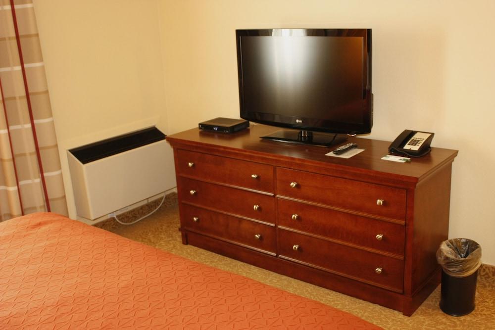 Country Inn & Suites By Radisson, Saskatoon, Sk מראה חיצוני תמונה